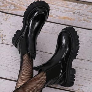 Minimalist Ankle Chelsea Boots